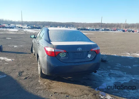 2014 Toyota Corolla Le Plus z USA, uszkodzony, nr VIN 2T1BURHE4EC038894